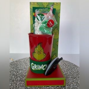The Grinch Travel Mug Cocoa Set